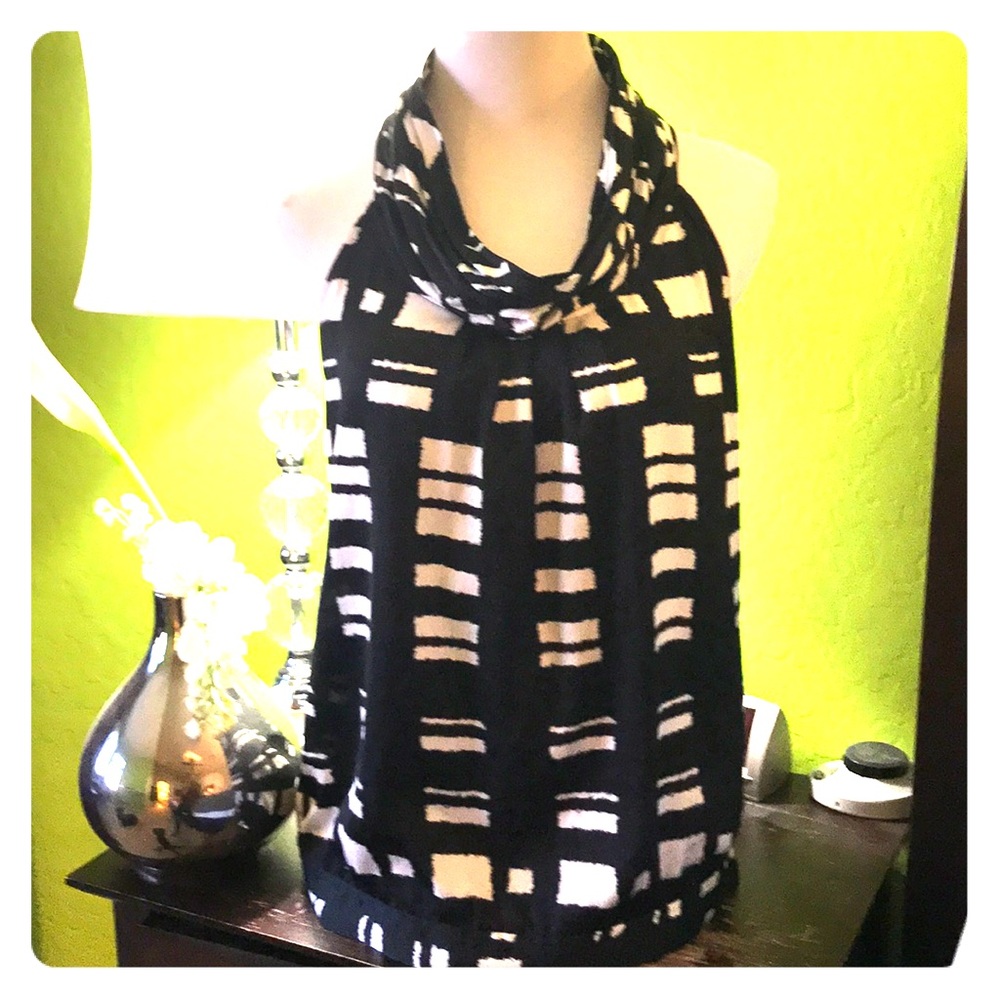 Calvin Klein Black and white top